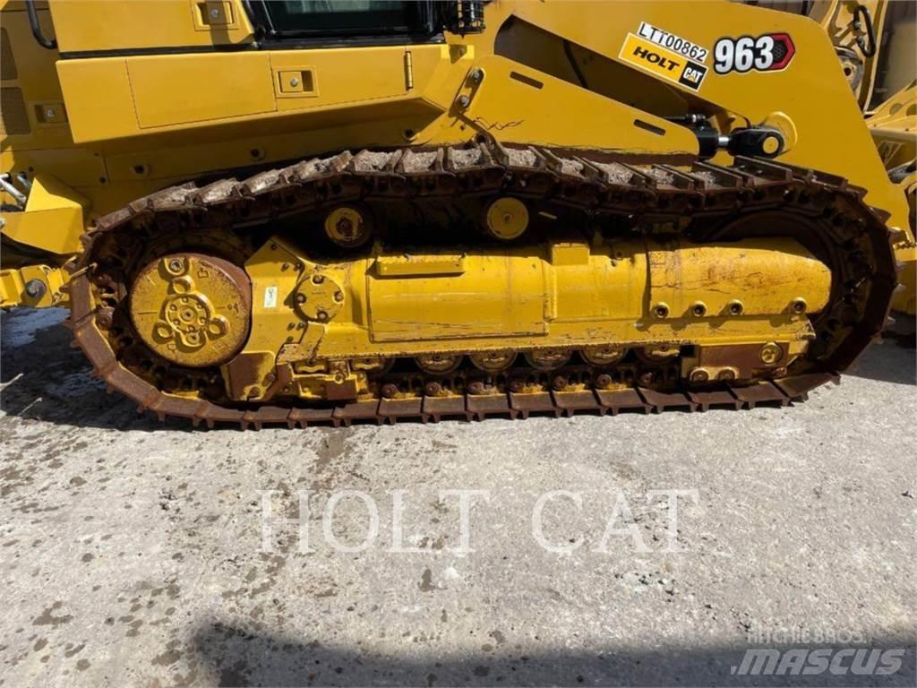 CAT 963 Pale cingolate