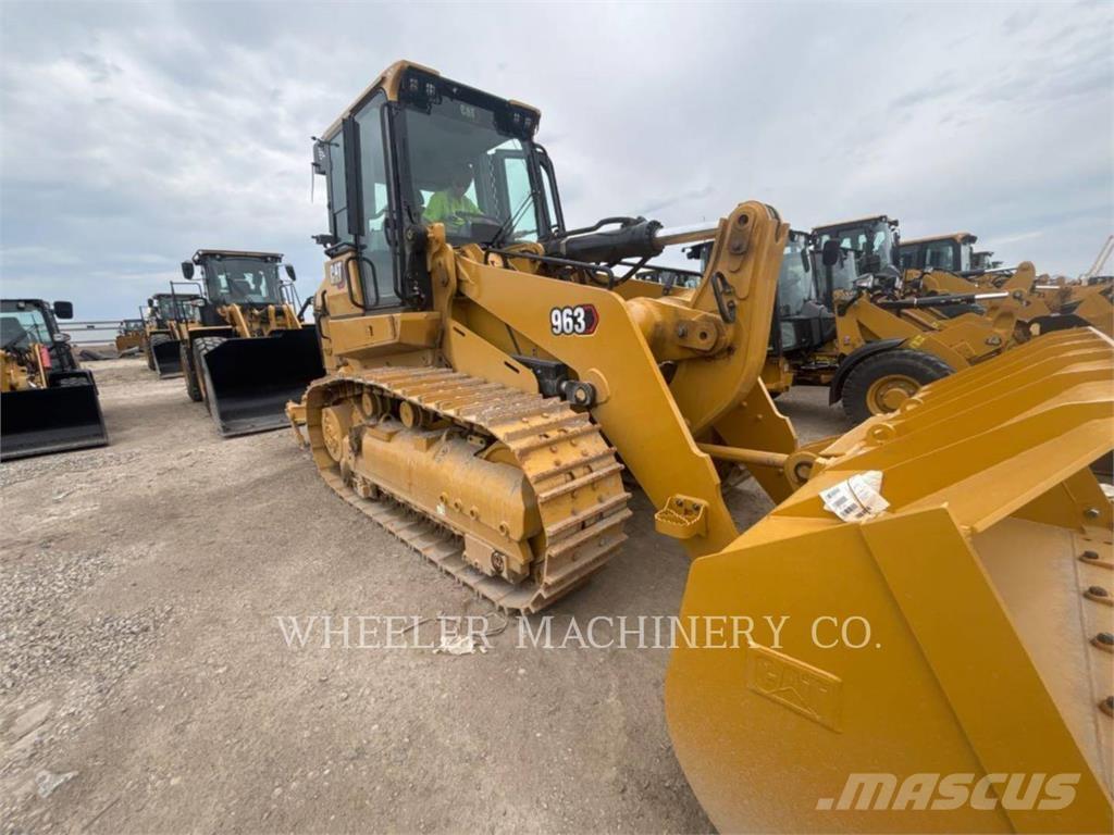 CAT 963 Pale cingolate