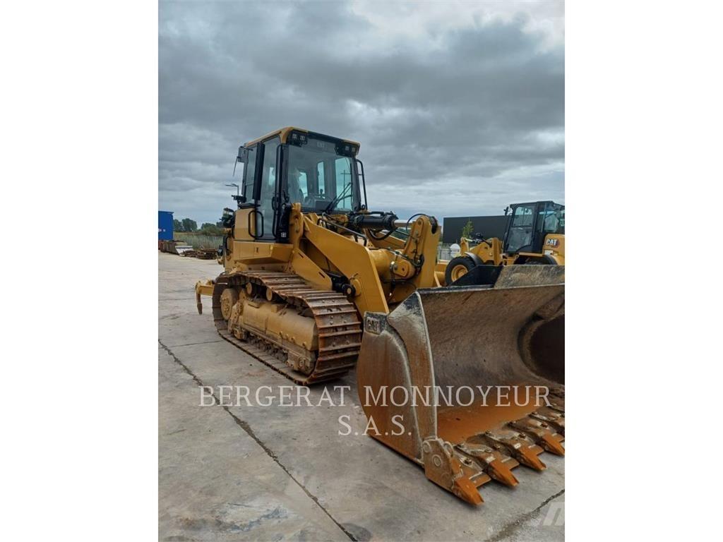 CAT 963 Pale cingolate