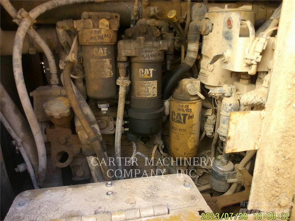 CAT 963K Pale cingolate
