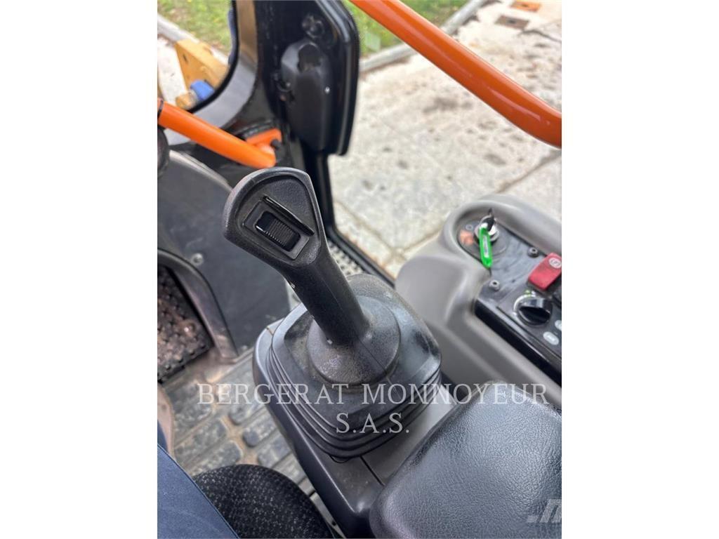 CAT 963K Pale cingolate