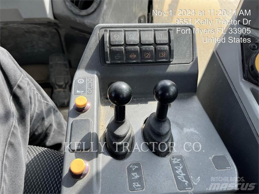 CAT 966 Pale gommate