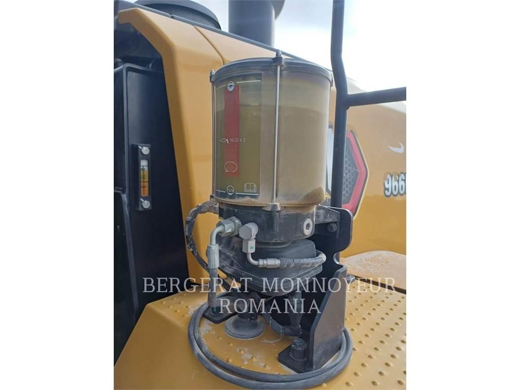 CAT 966 M Pale gommate