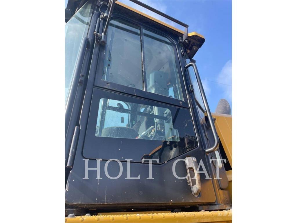 CAT 966 QC Pale gommate