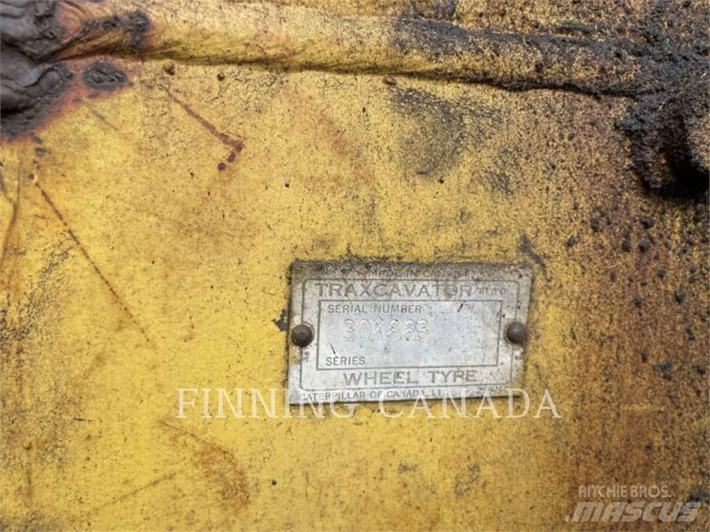 CAT 966C Pale gommate