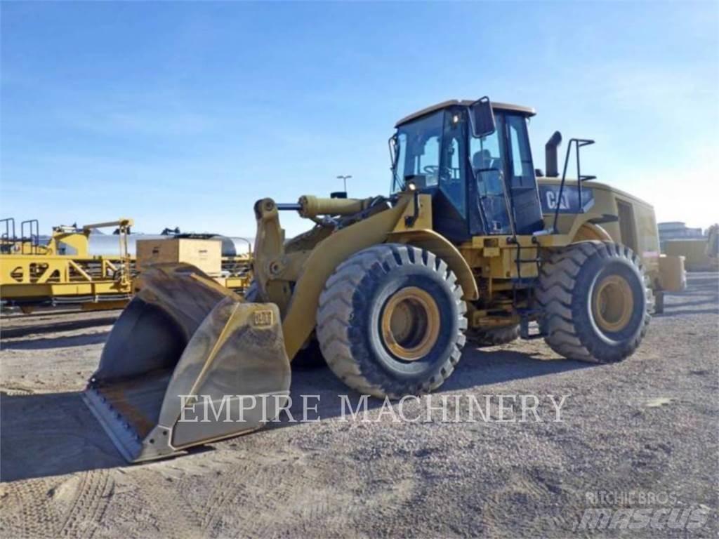 CAT 966H Pale gommate
