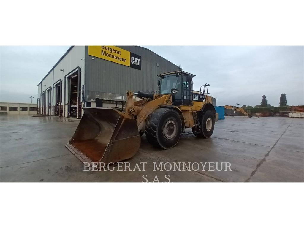 CAT 966K Pale gommate