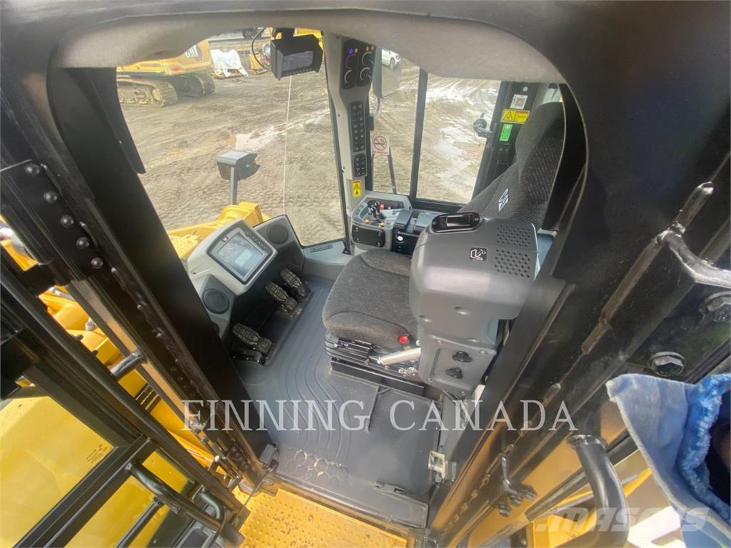 CAT 966K Pale gommate