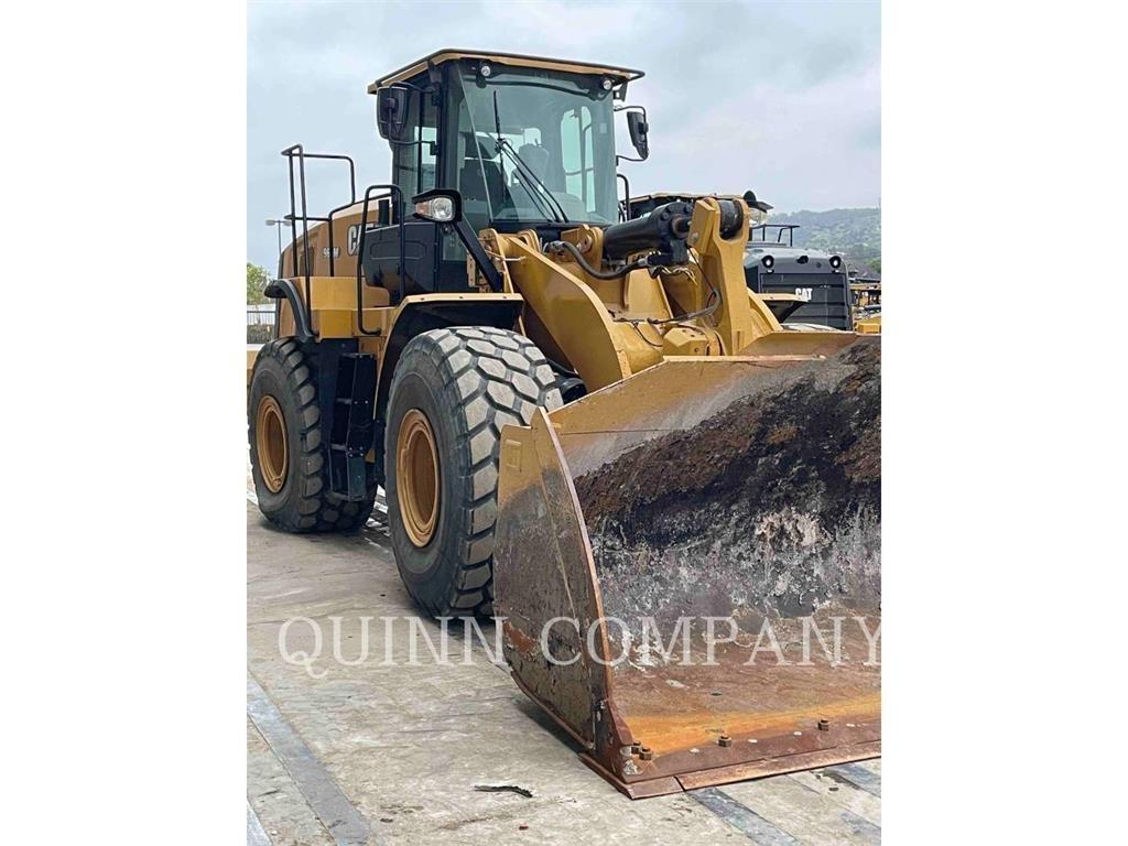 CAT 966M Pale gommate