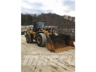 CAT 966M Pale gommate