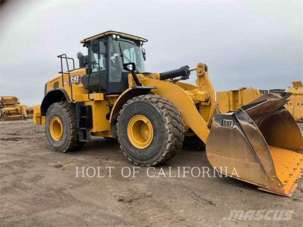 CAT 966M Pale gommate