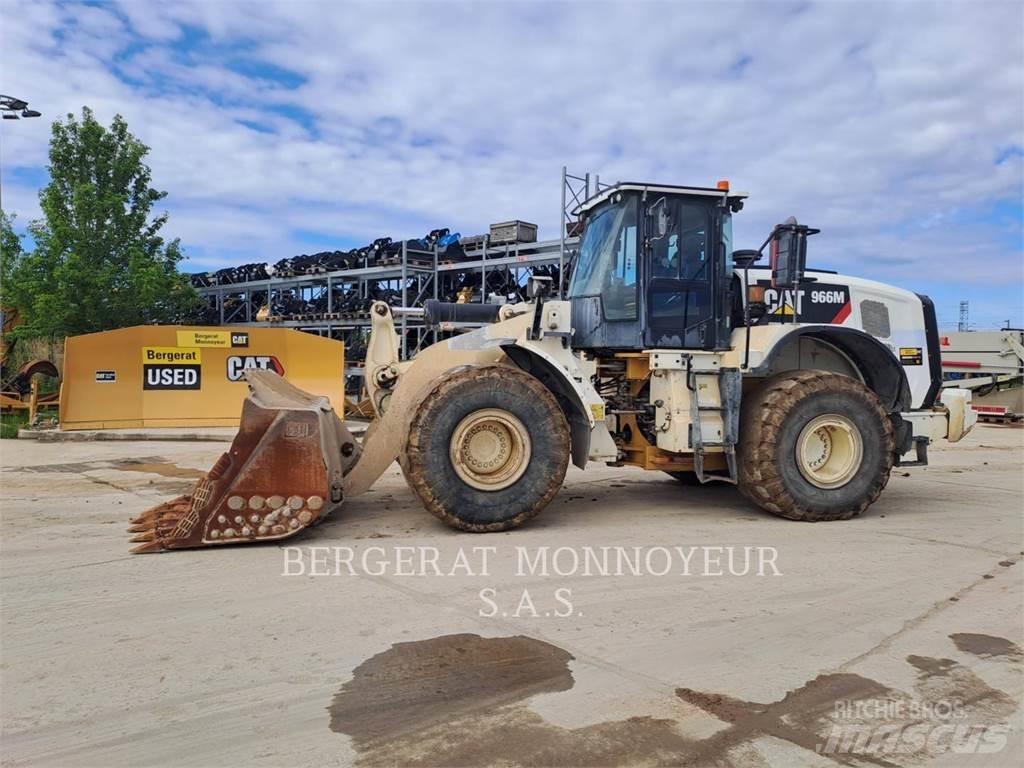 CAT 966M Pale gommate