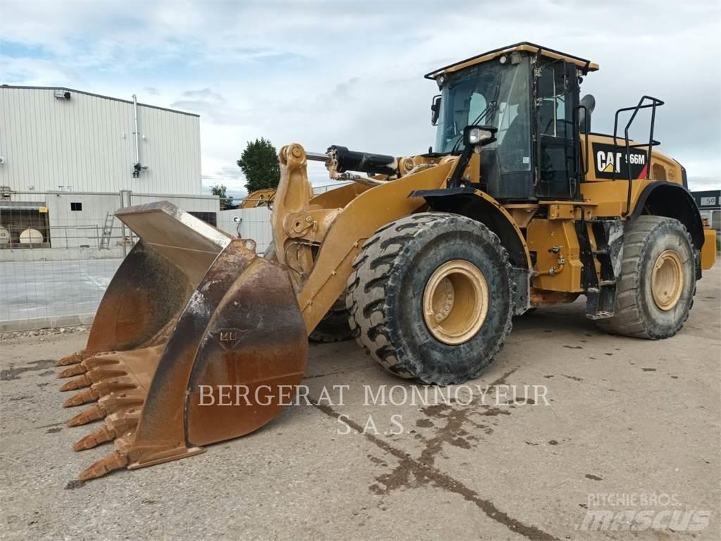 CAT 966M Pale gommate