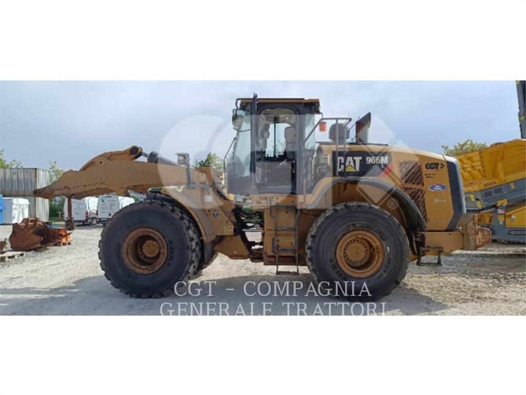 CAT 966M Pale gommate