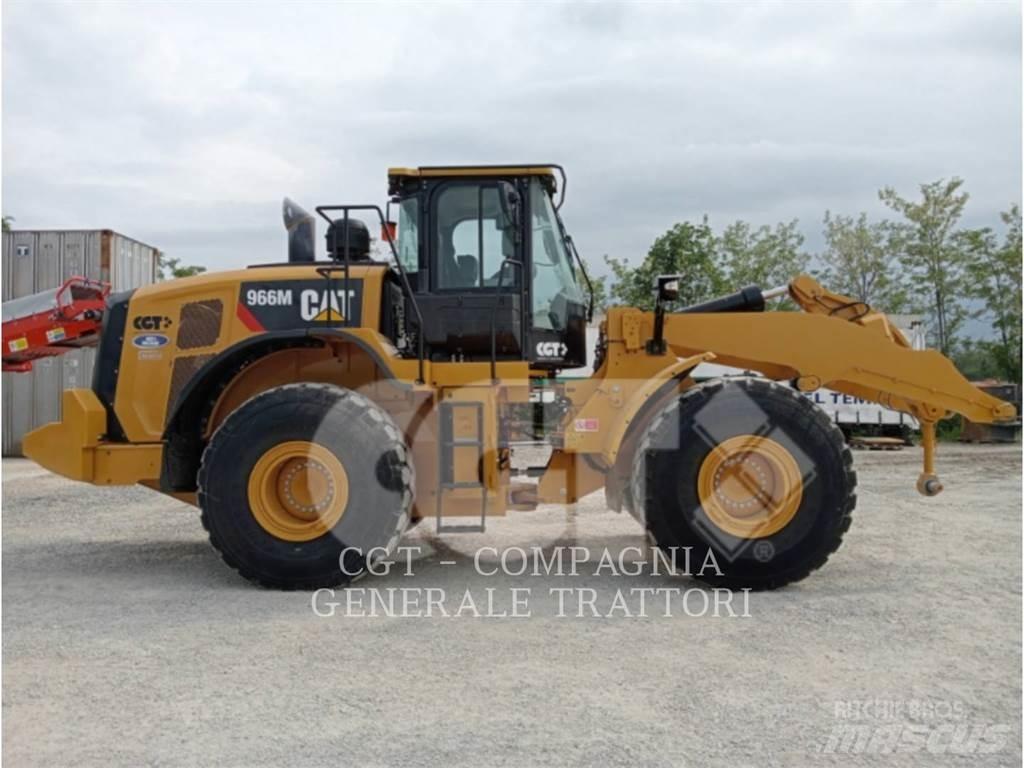 CAT 966M Pale gommate