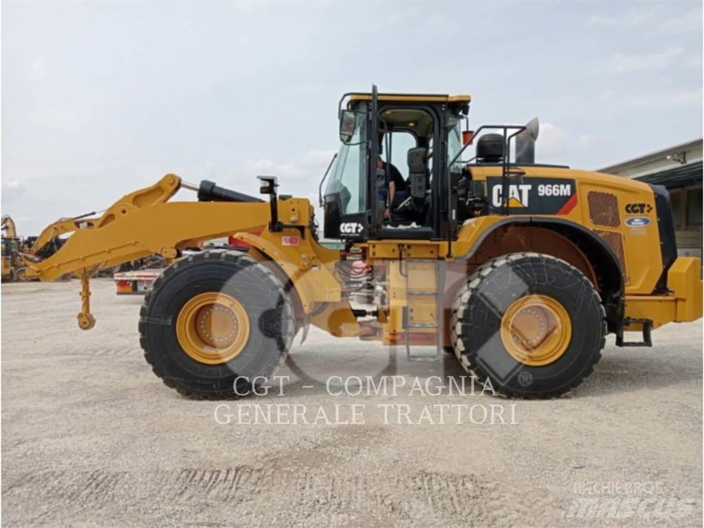 CAT 966M Pale gommate