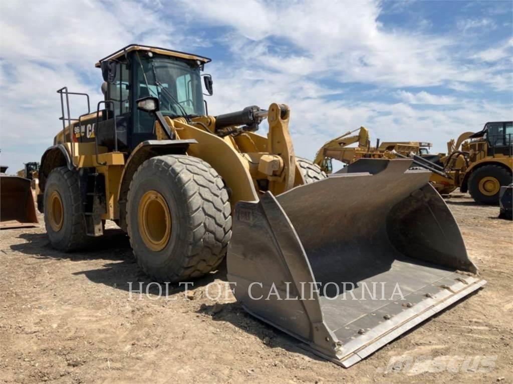 CAT 966M Pale gommate