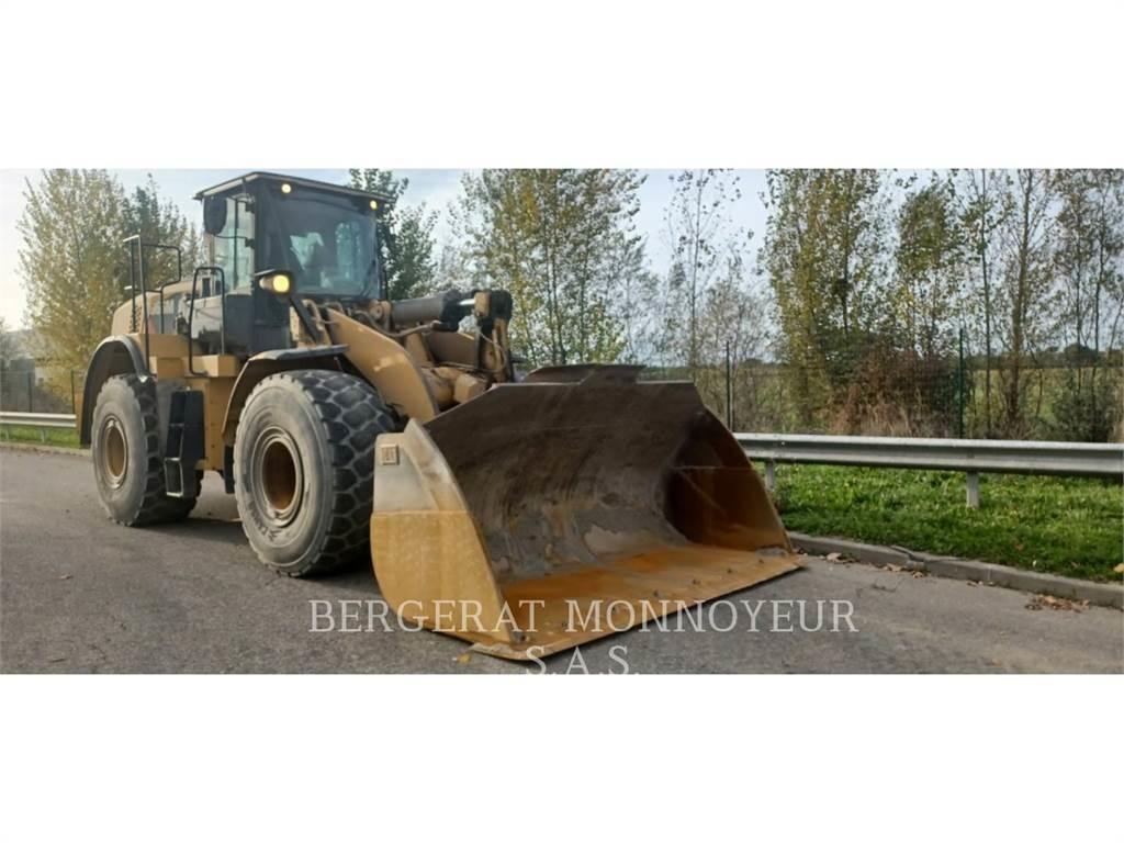 CAT 966M Pale gommate