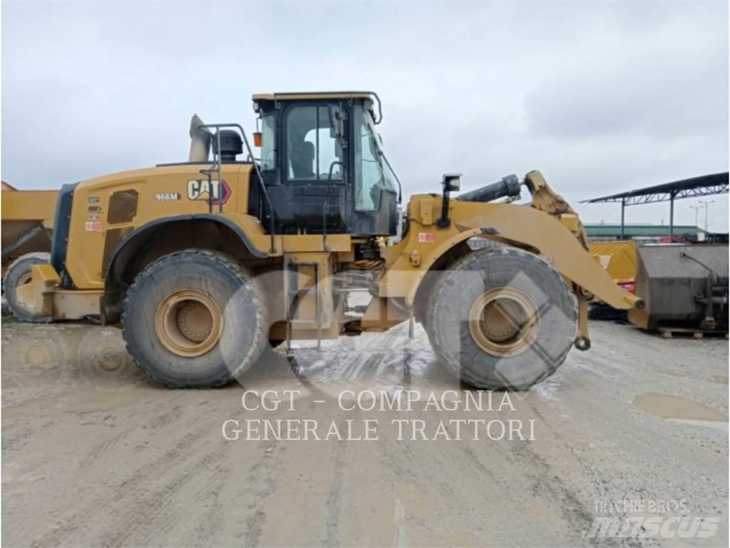 CAT 966M Pale gommate