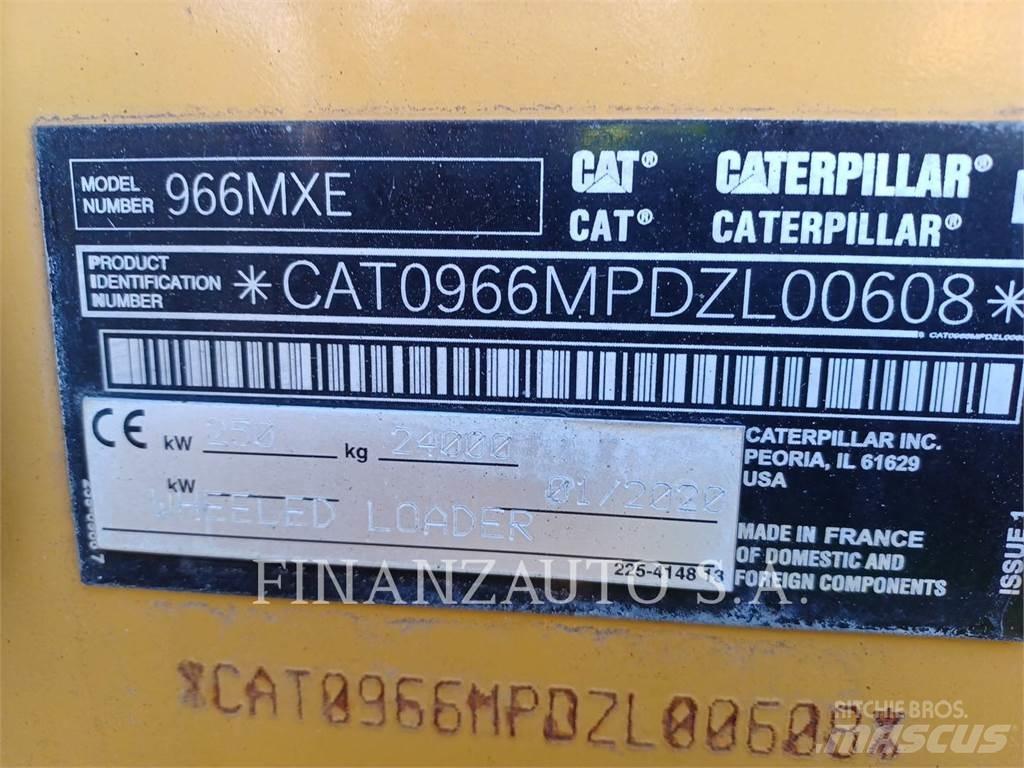 CAT 966M Pale gommate