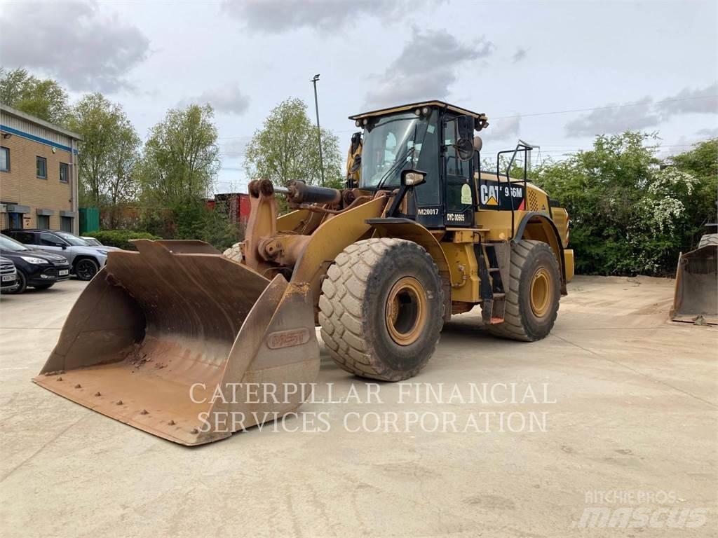 CAT 966M Pale gommate