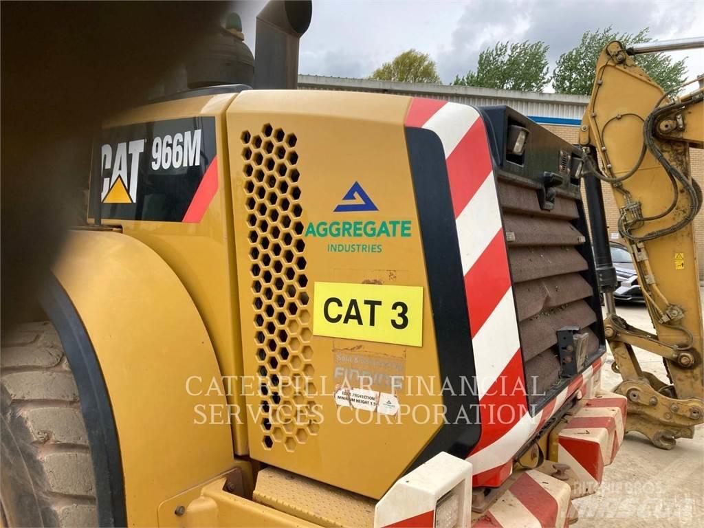 CAT 966M Pale gommate
