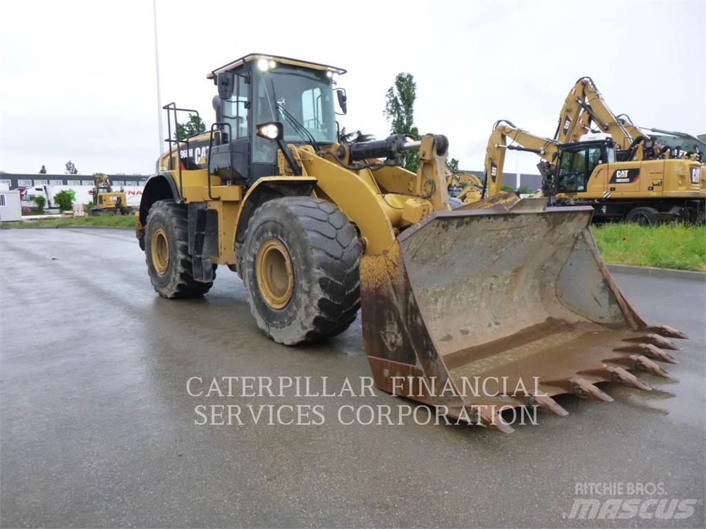 CAT 966M Pale gommate