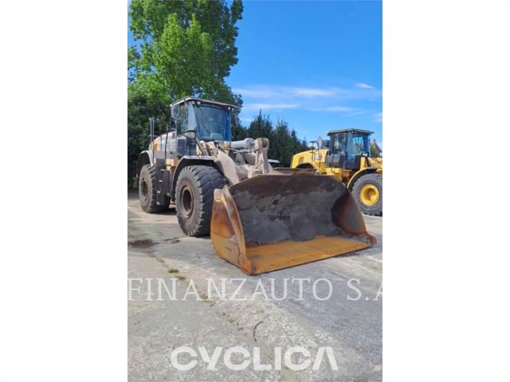 CAT 966M Pale gommate