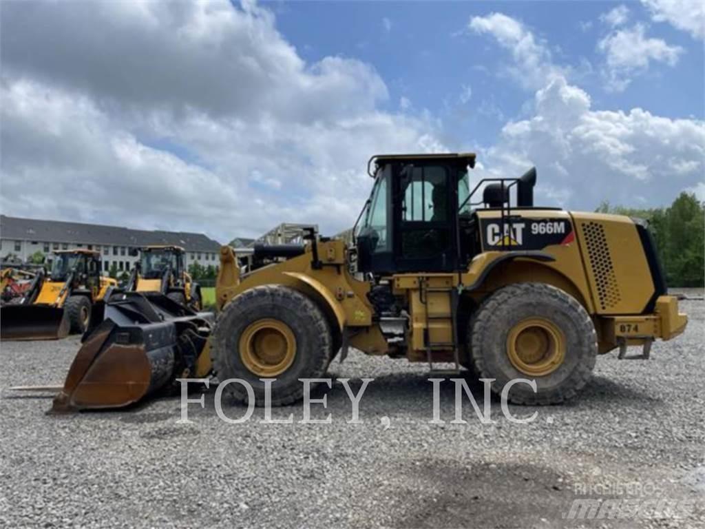CAT 966M Pale gommate
