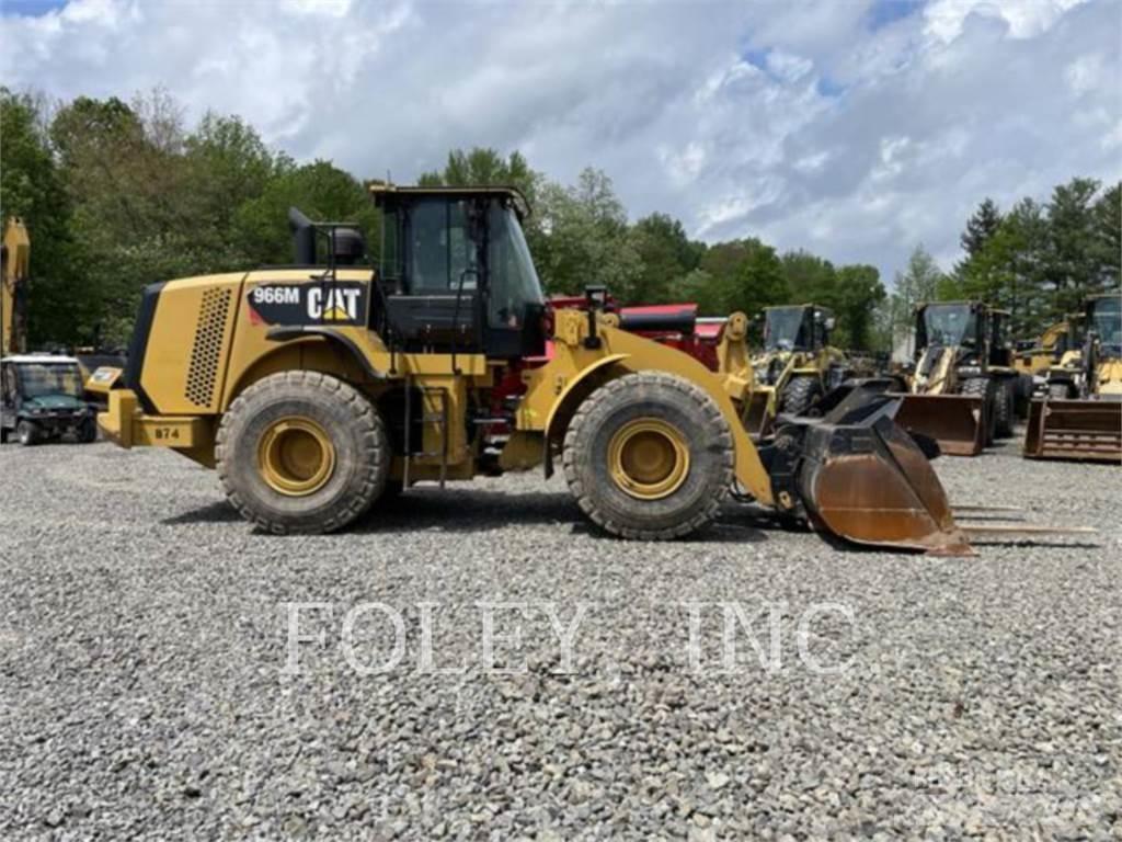 CAT 966M Pale gommate