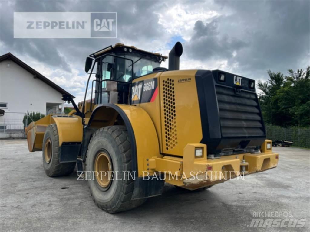 CAT 966M Pale gommate