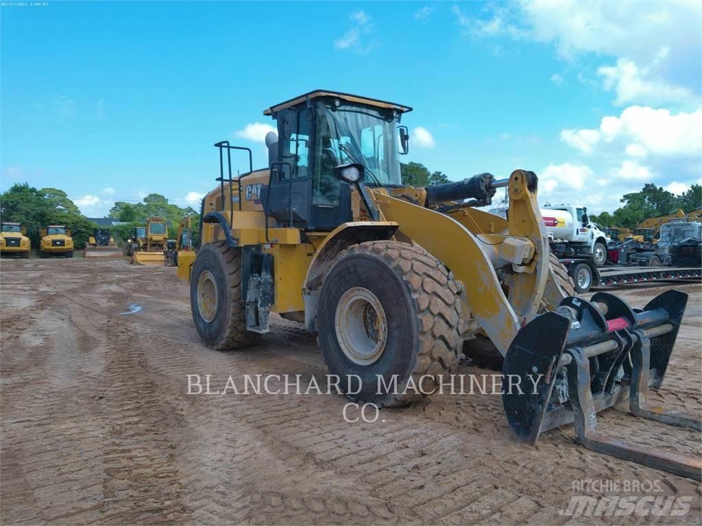 CAT 966M Pale gommate
