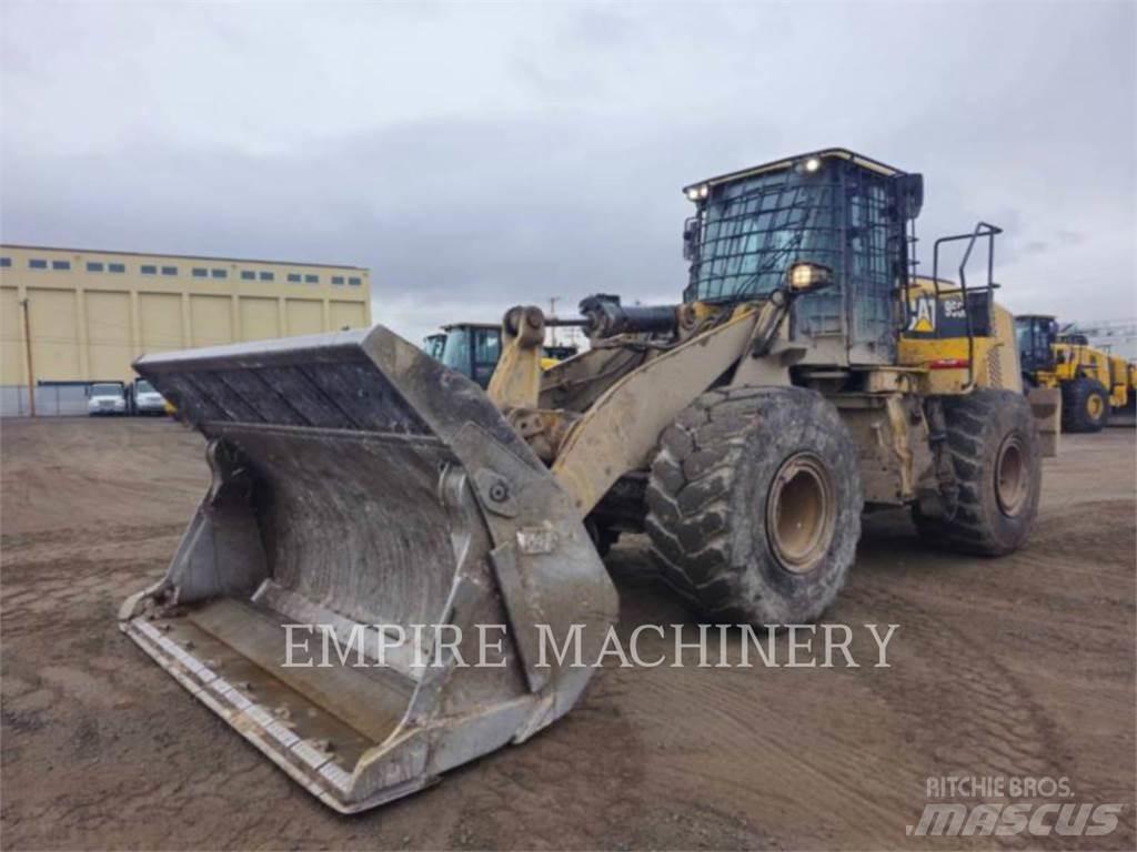 CAT 966M Pale gommate