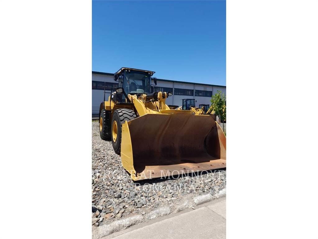 CAT 966M Pale gommate