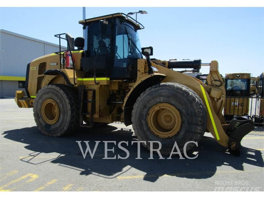 CAT 966M Pale gommate