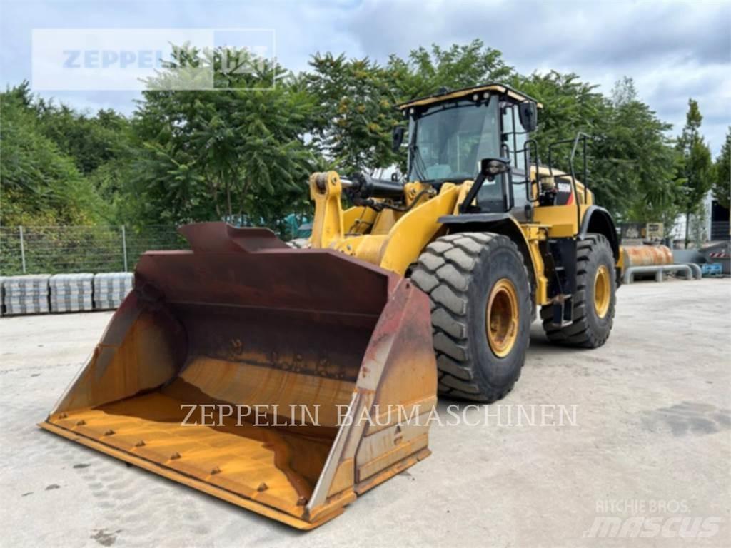 CAT 966M Pale gommate