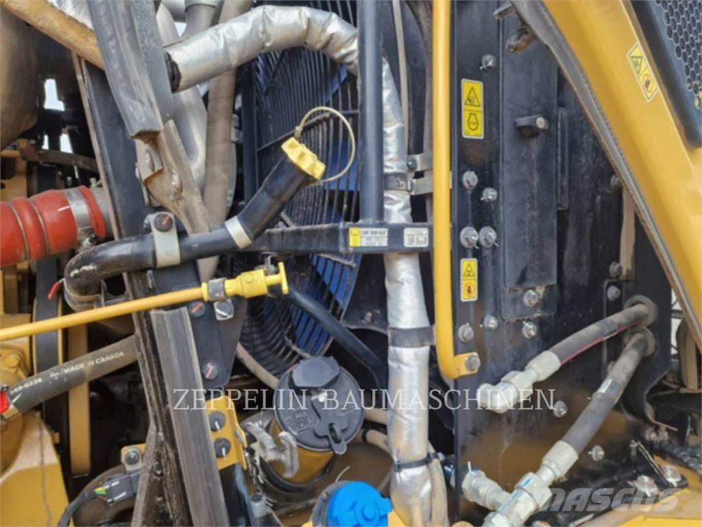 CAT 966M Pale gommate