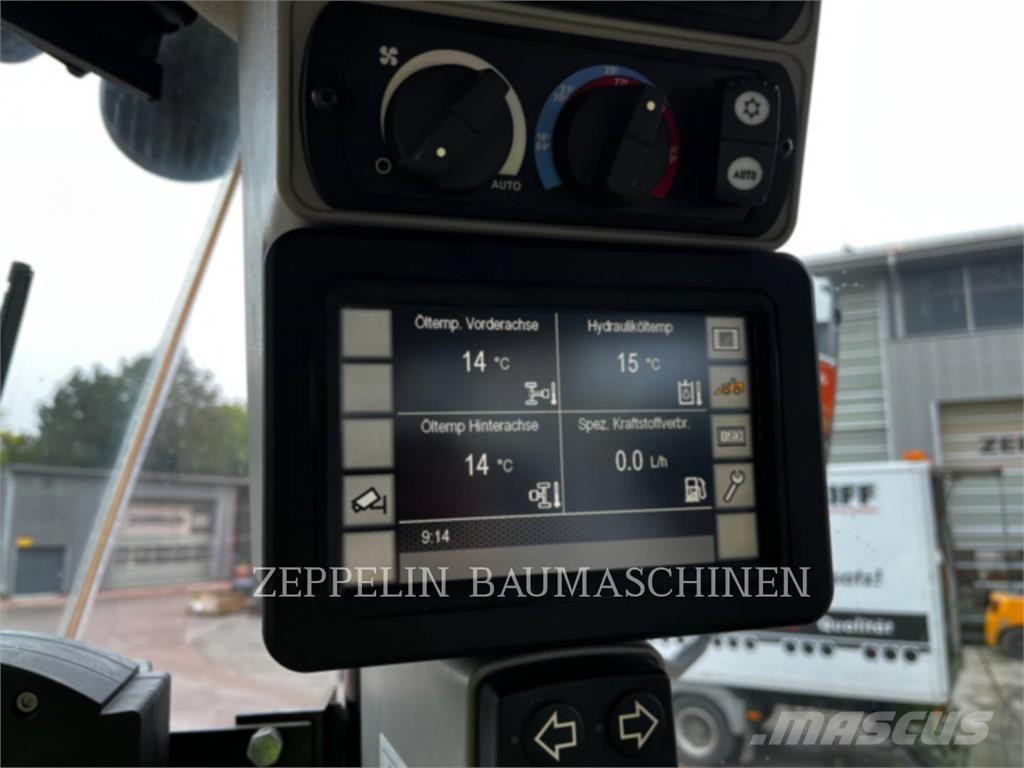 CAT 966M Pale gommate