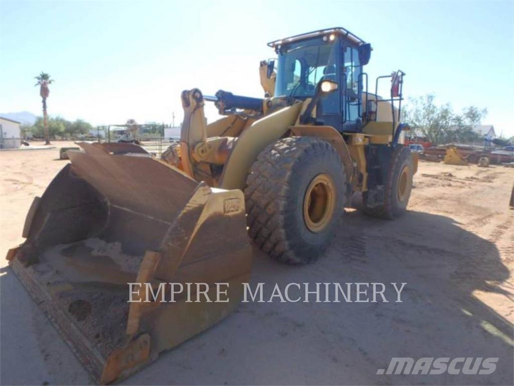 CAT 966M Pale gommate