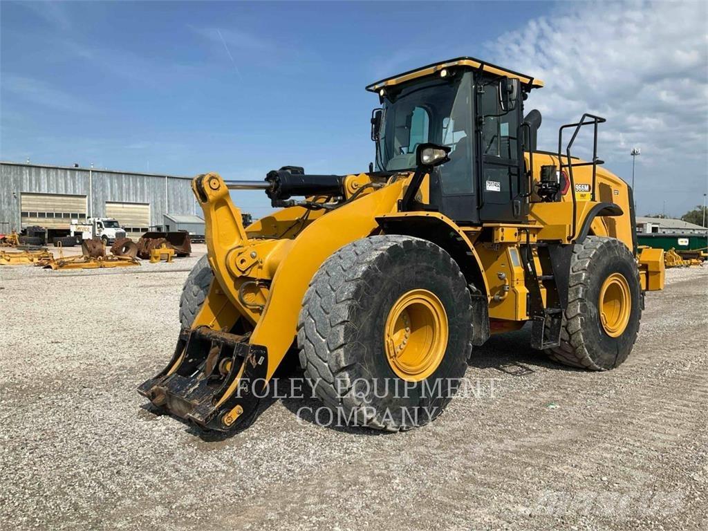 CAT 966M Pale gommate