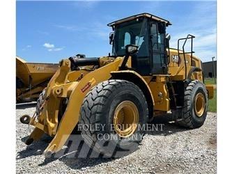 CAT 966M Pale gommate