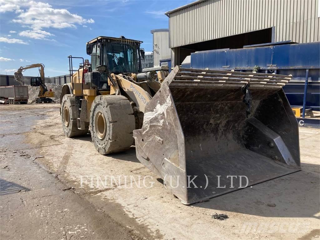 CAT 966M HL Pale gommate