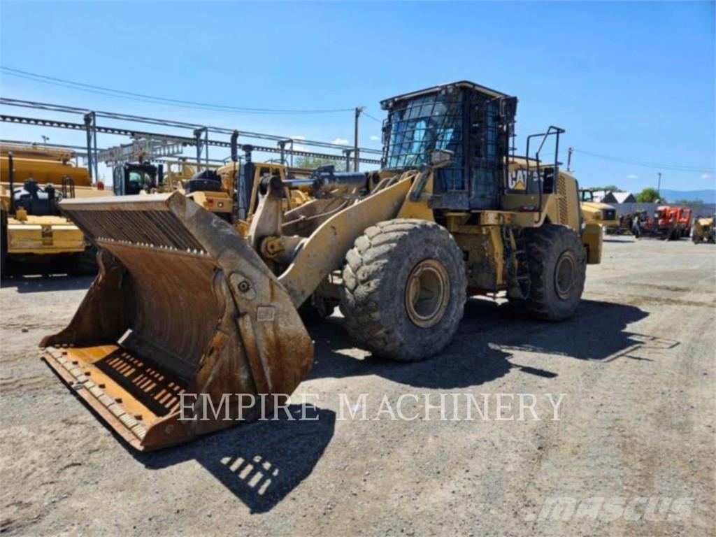 CAT 966M WH Pale gommate