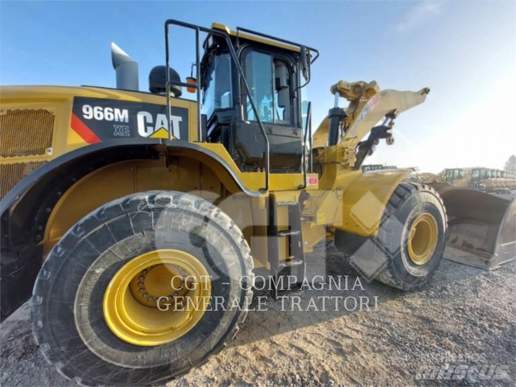 CAT 966M XE Pale gommate