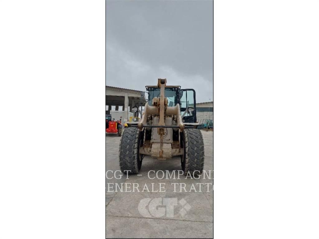 CAT 966M XE Pale gommate