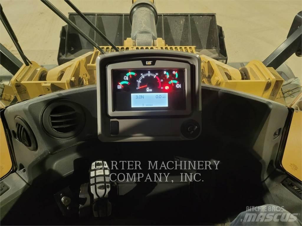 CAT 966M XE Pale gommate