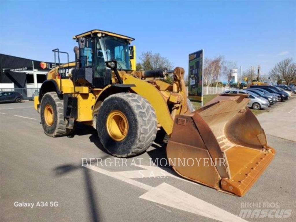 CAT 966M XE Pale gommate