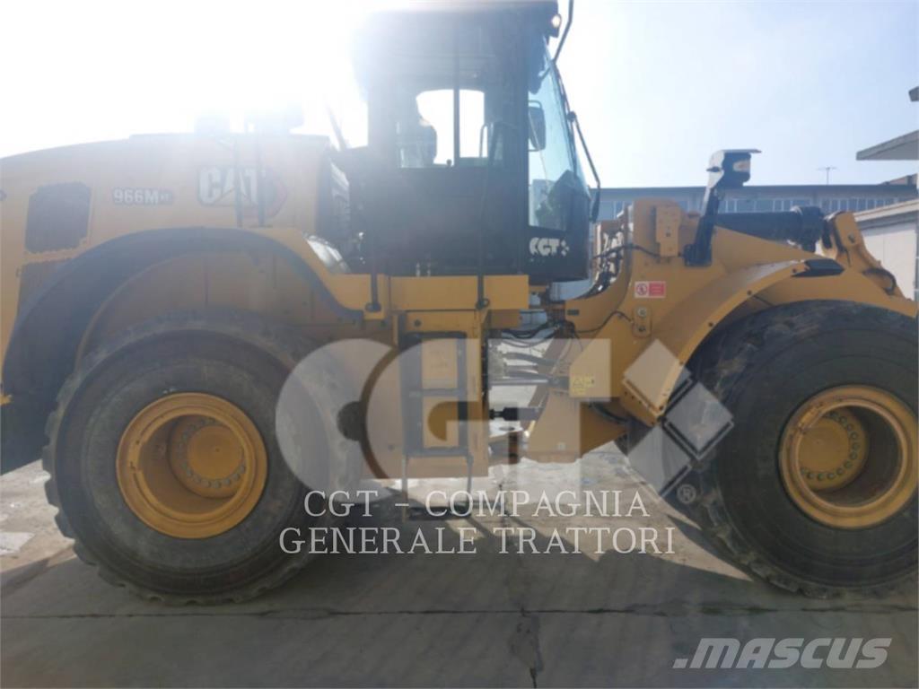 CAT 966M XE Pale gommate