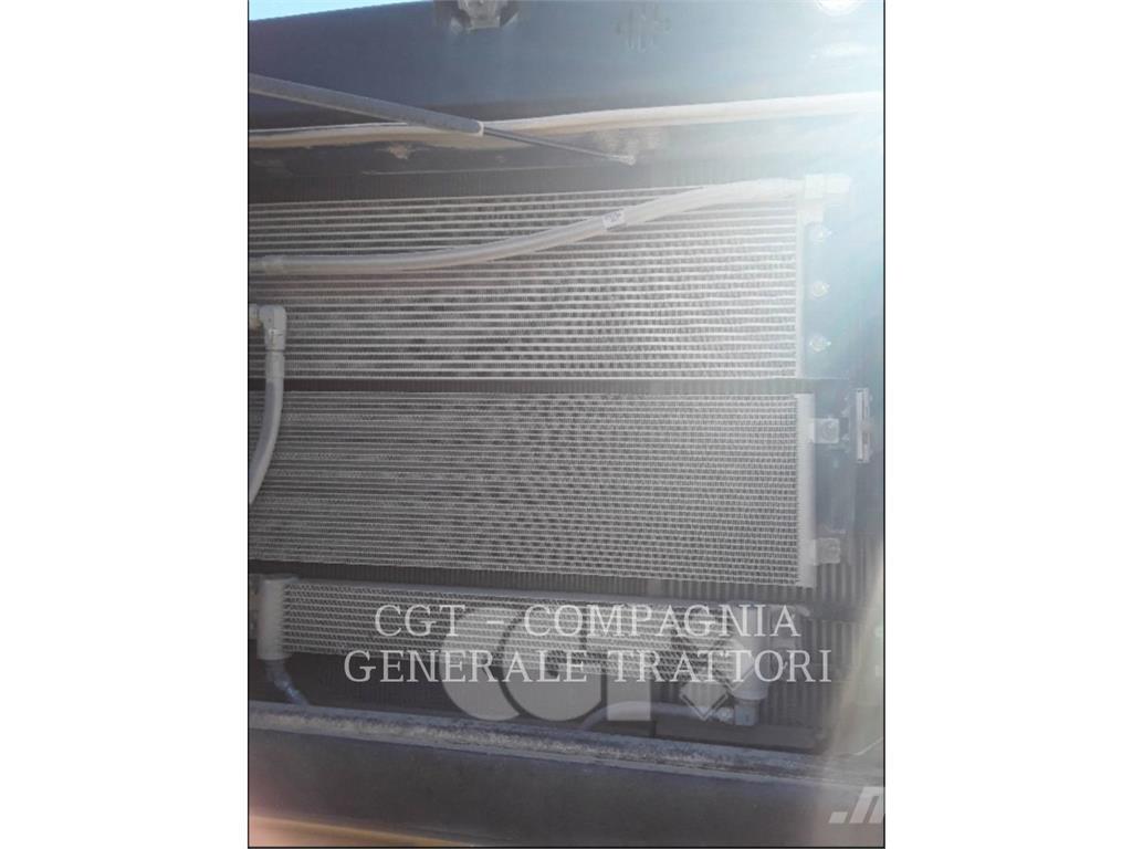 CAT 966M XE Pale gommate