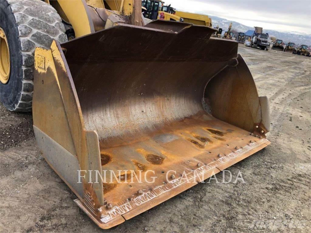 CAT 966MXE Pale gommate